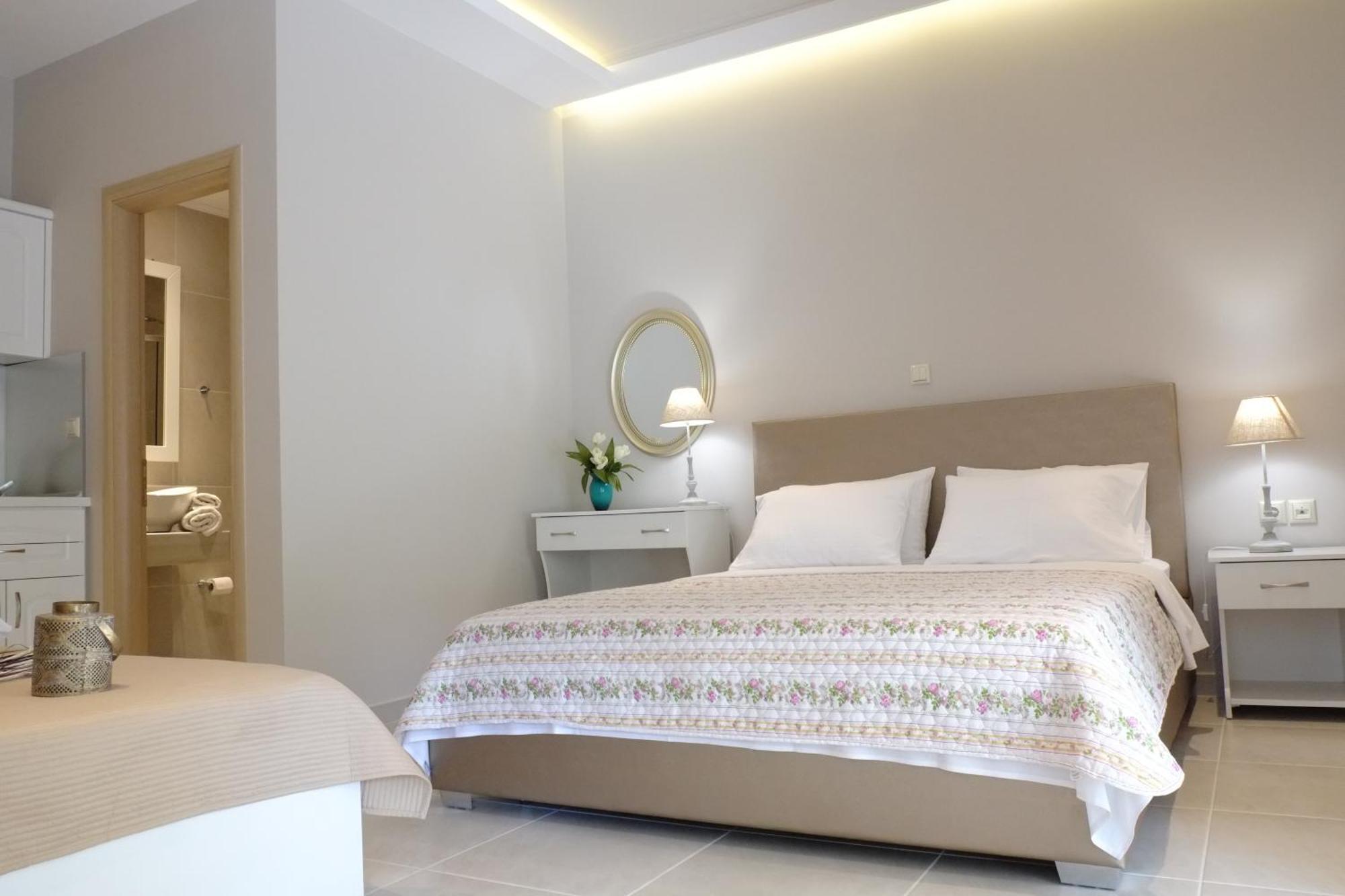Luxury Studios Ath Limenas  Exterior photo